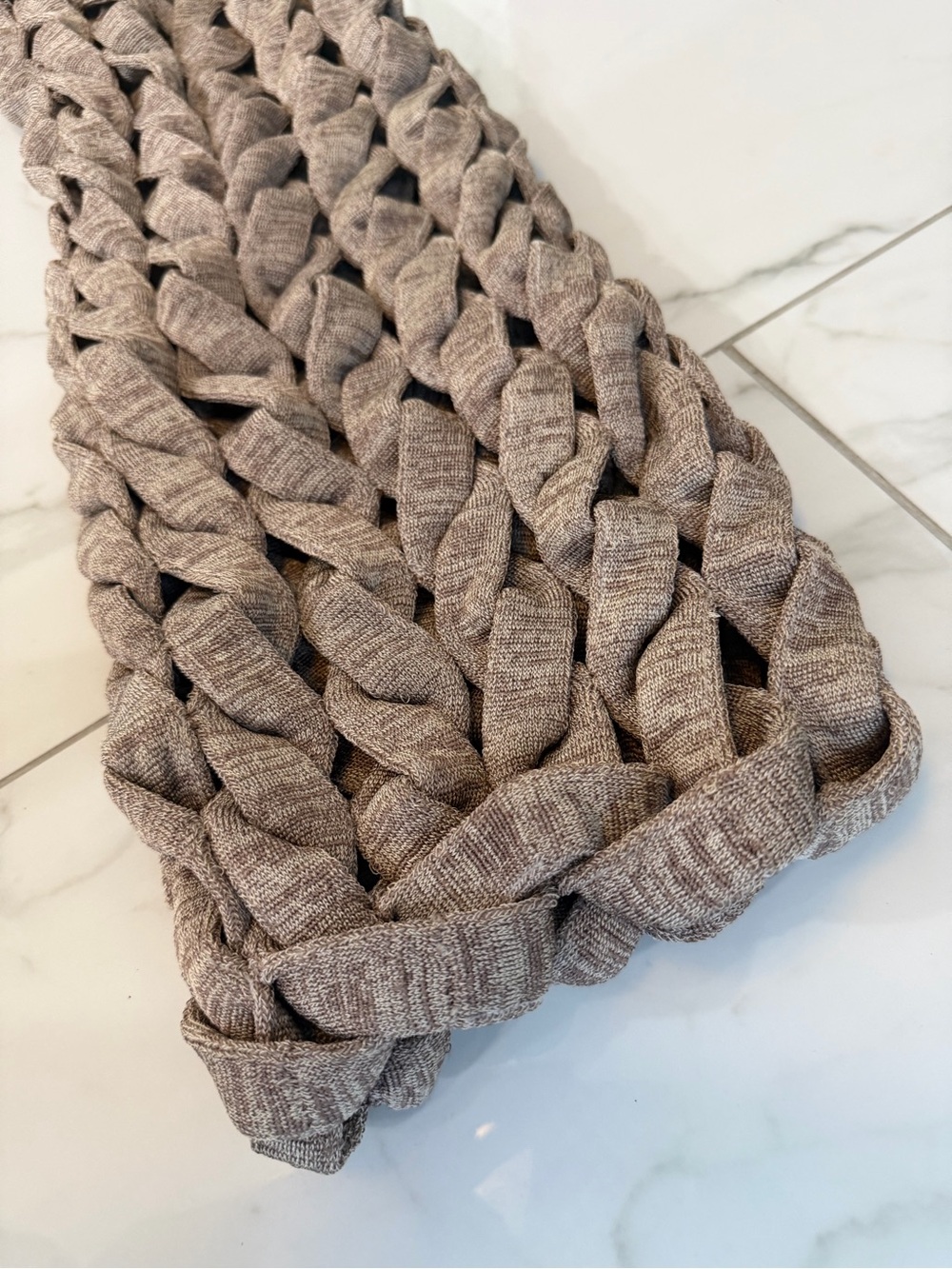 Isa Boulder Cable Dress - Picture 9 of 10